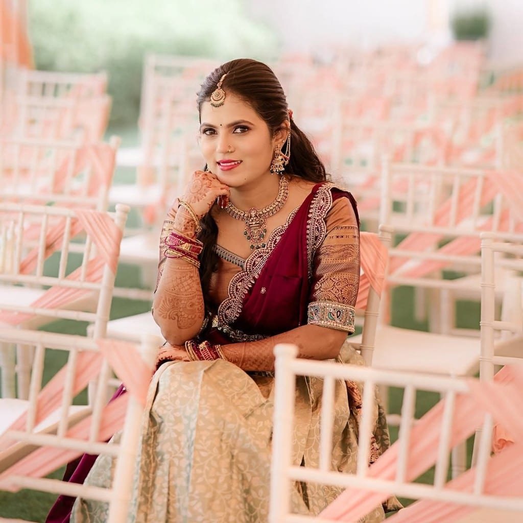 Mehendi and jewellery at the celebration